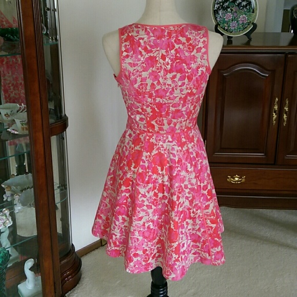 Jessica Simpson dress - Picture 2 of 5