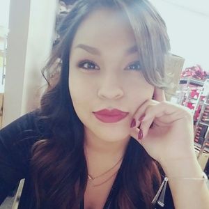 Meet your Posher, Faith