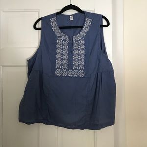 Old Navy blue sleeveless blouse