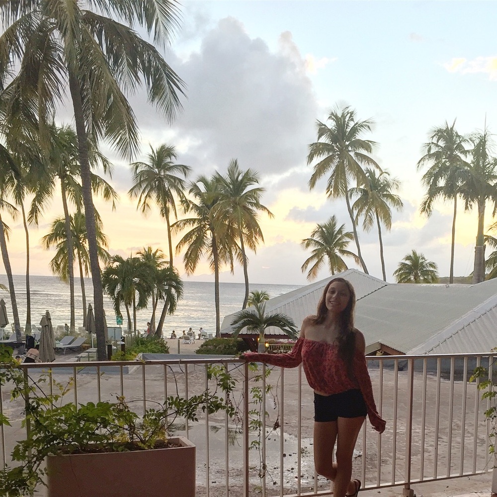 Meet your Posher, Danielle