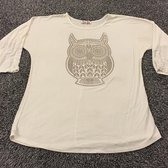 🦉Owl top | faux sequin detail | used - Picture 2 of 7