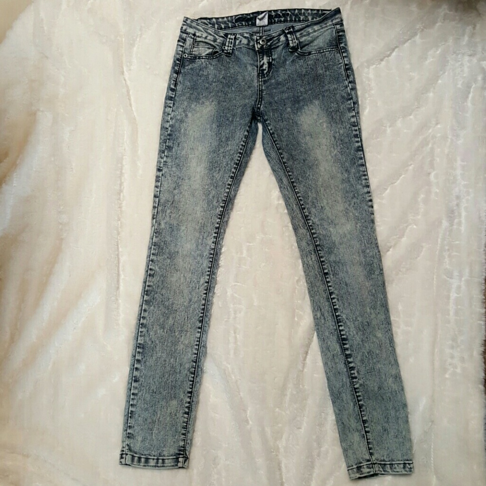 Wet Seal Acid wash skinny jeans