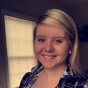 Meet your Posher, Kelsey