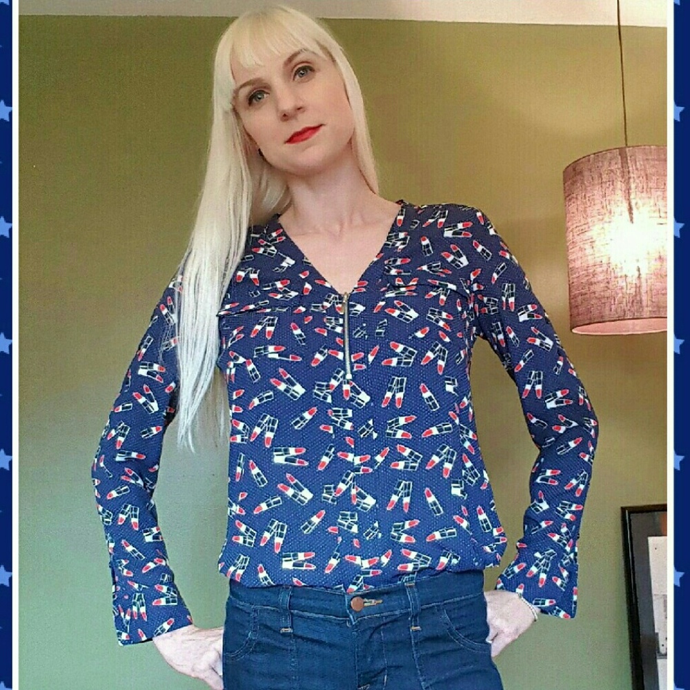 Express Portofino Top Lipstick Pinup