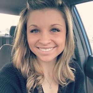 Meet your Posher, Karlee