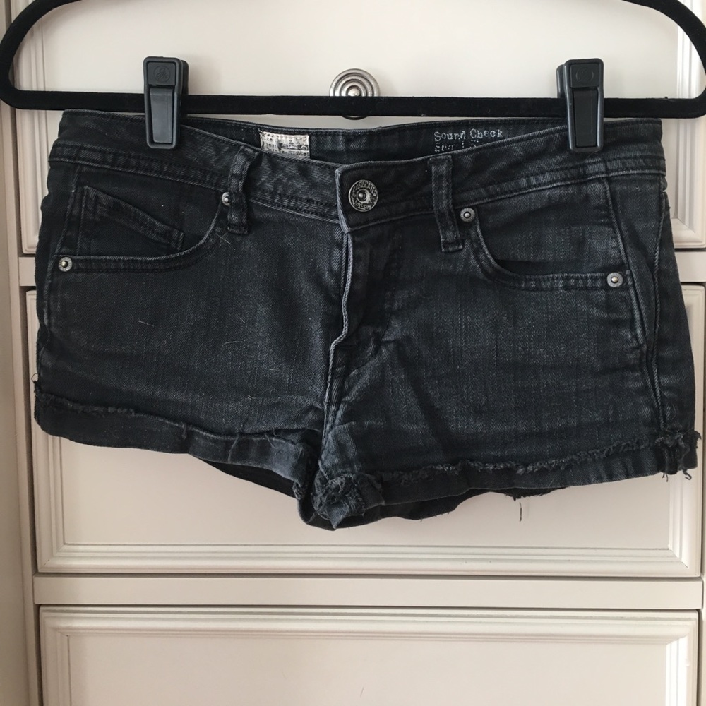 Volcom shorts