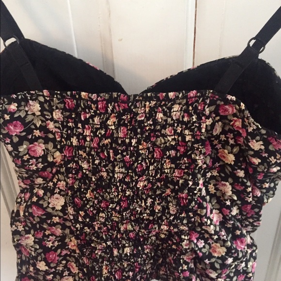 Floral Corset with Ruched Back - Picture 2 of 3