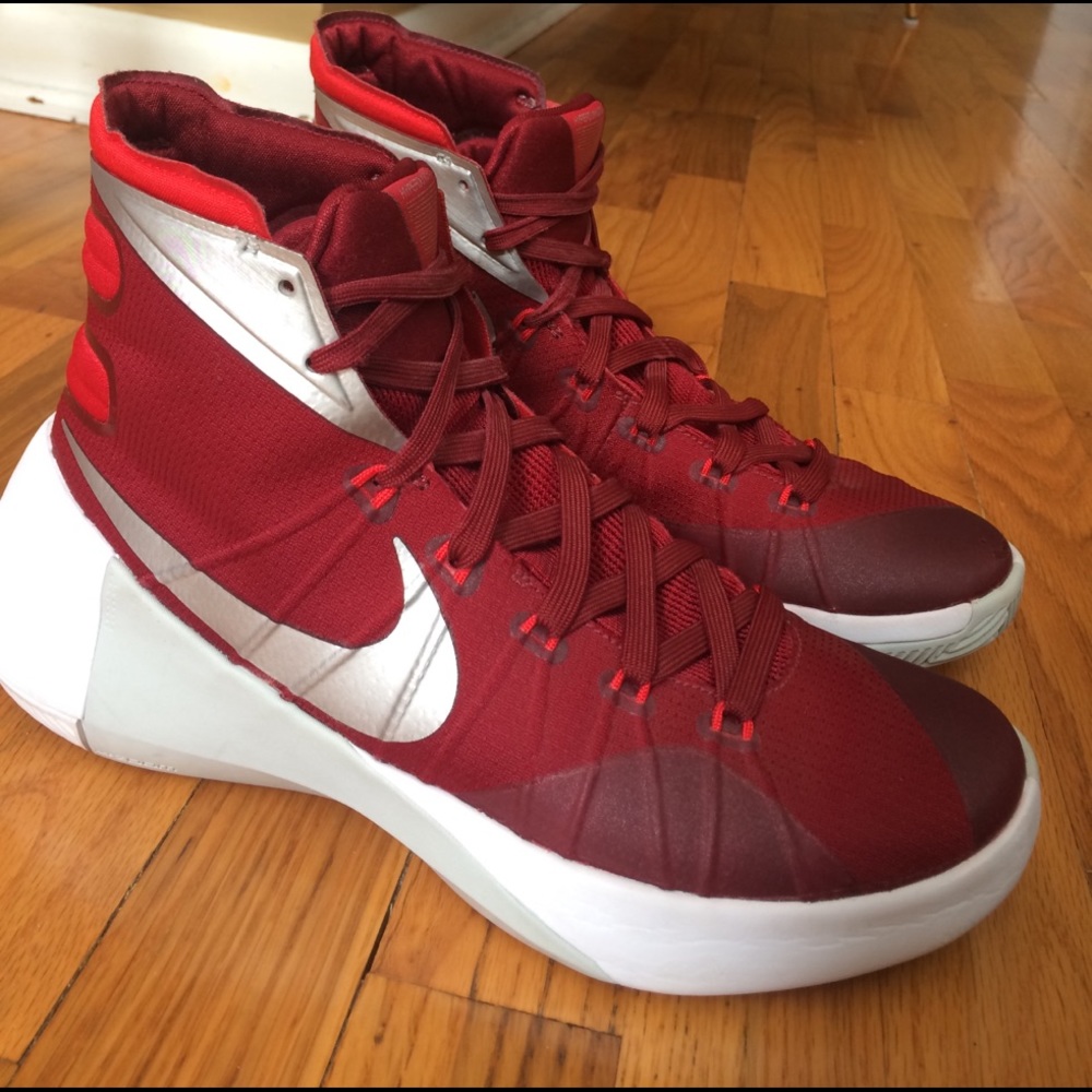 Nike Hyperdunks 2015 - image 4