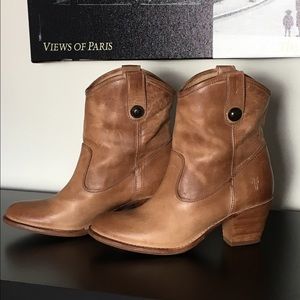 Frye Jackie Button Short Boot