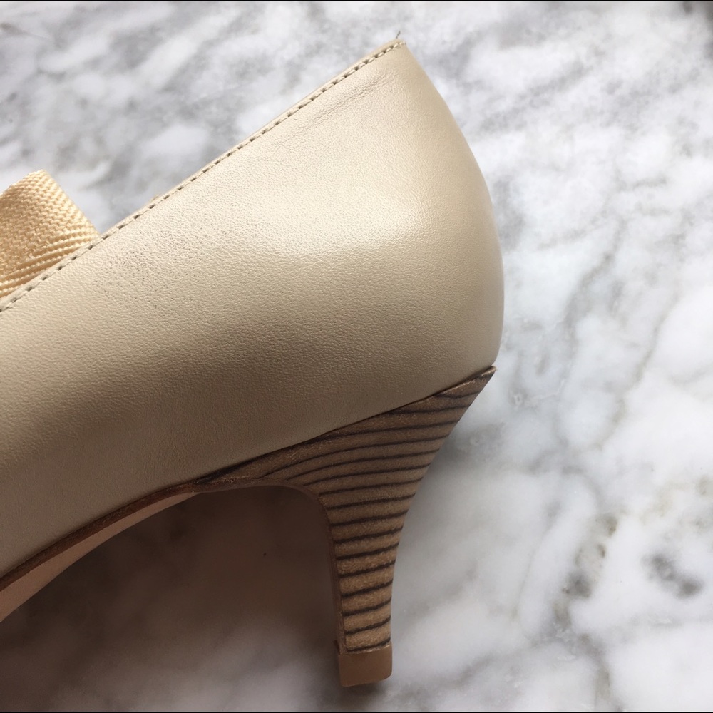 Tory Burch Beverly Low Kitten Heel Pump in Ecru - Picture 6 of 8