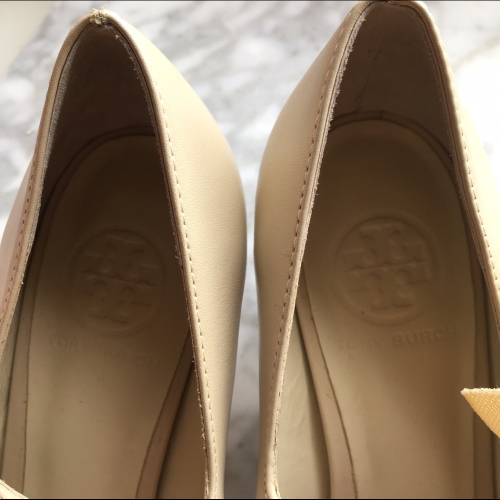 Tory Burch Beverly Low Kitten Heel Pump in Ecru - Picture 7 of 8