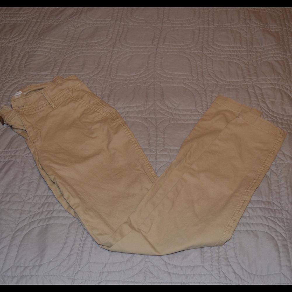 👑Old navy Khakis Size 0