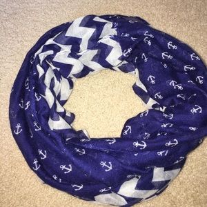 Infinity scarf