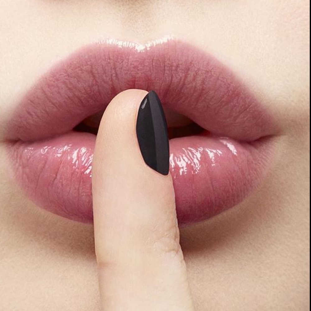 Meet your Posher, Alicia