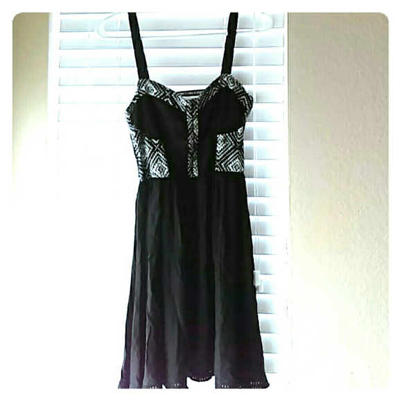 Dress - Picture 1 of 5