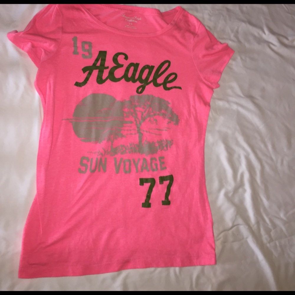 Pink AEO short sleeve shirt