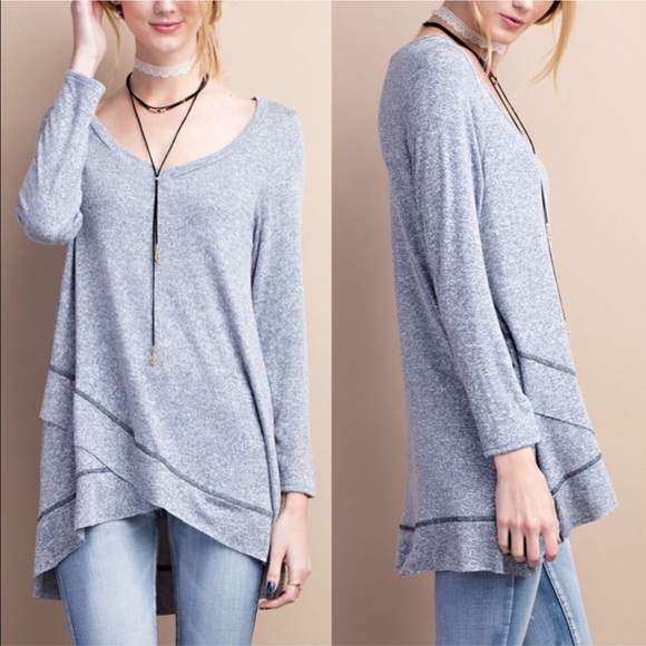 Bellanblue Tops - 🚨1 HR SALE🚨JOSIE loose fit solid tunic top -NAVY Bellanblue Tops - 🚨1 HR SALE🚨JOSIE loose fit solid tunic top -NAVY