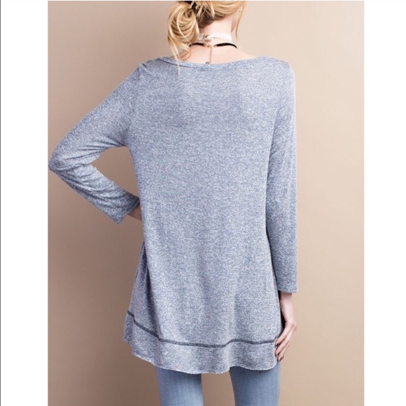 Bellanblue Tops - 🚨1 HR SALE🚨JOSIE loose fit solid tunic top -NAVY Bellanblue Tops - 🚨1 HR SALE🚨JOSIE loose fit solid tunic top -NAVY