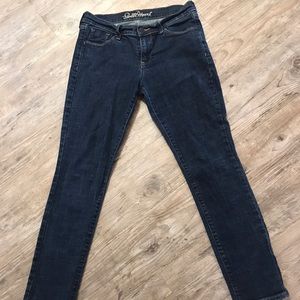 Old Navy Sweatheart jeans size 4.
