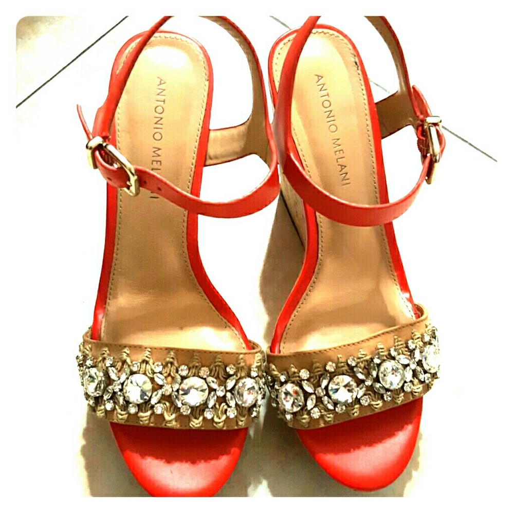 Antonio Melani wedges