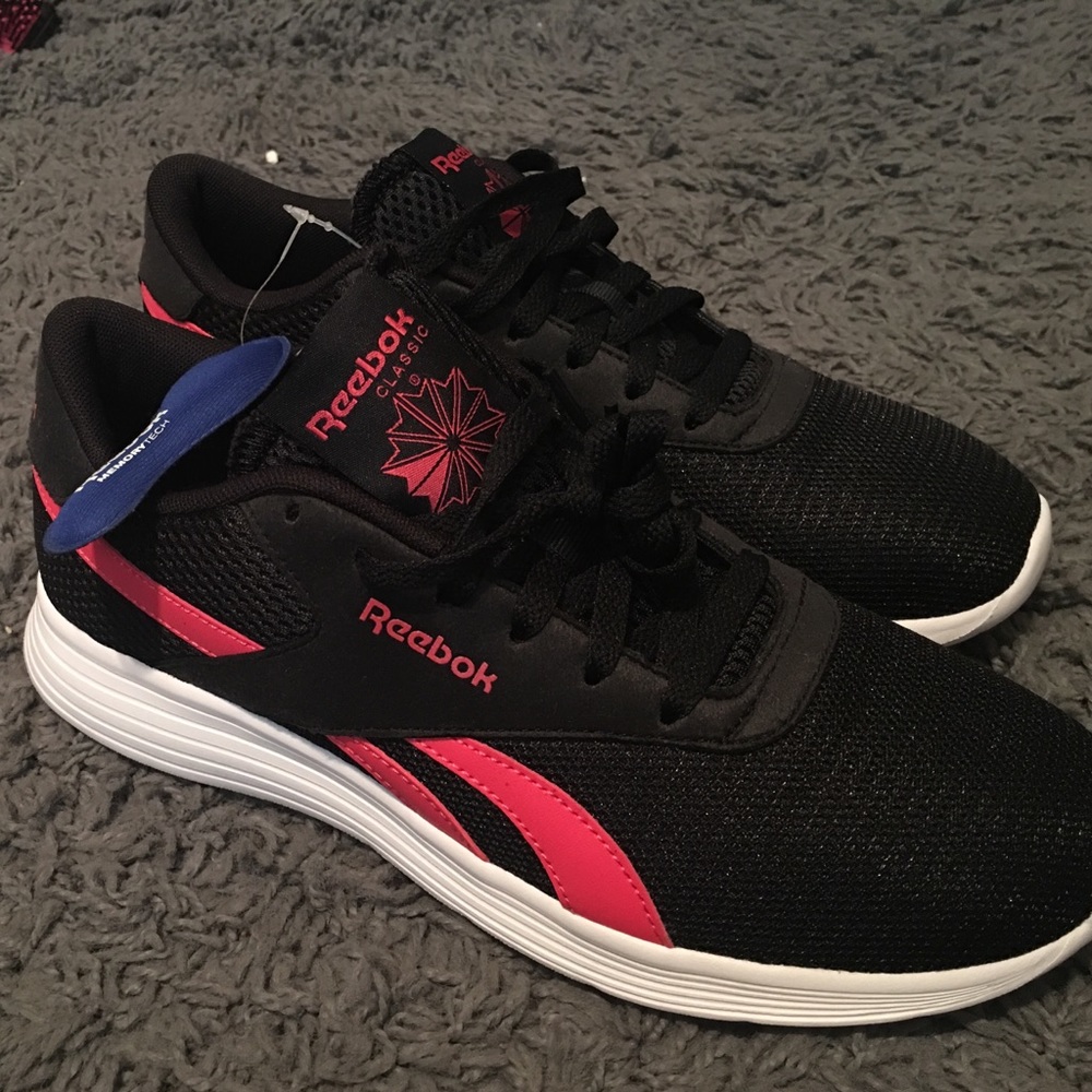 Brand new reebok shoes