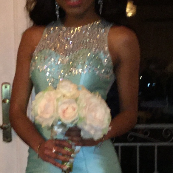 Wedding/ prom dress/ beauty queen dress - Picture 4 of 4