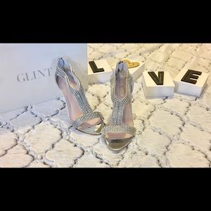 Glint shoes 4 1/2 woman's