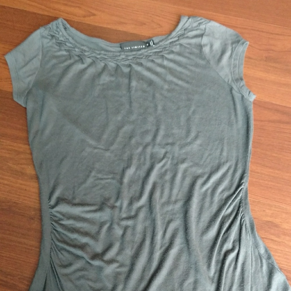 Grey fitted short sleeve top