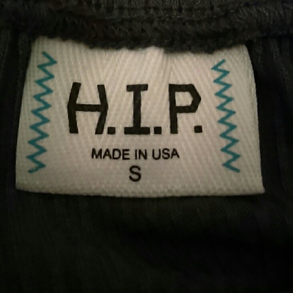 Green skirt - Picture 3 of 5