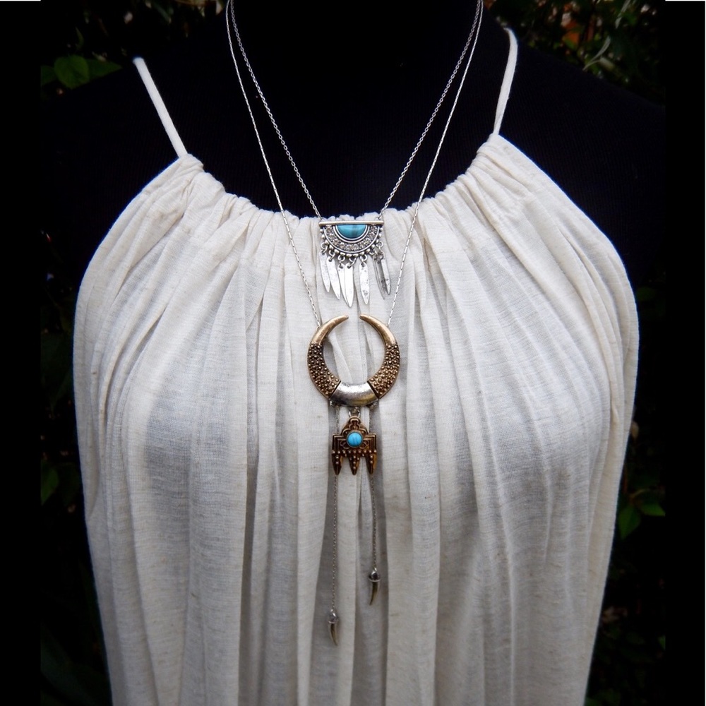 1️⃣ LEFT • Boho layered half moon necklace