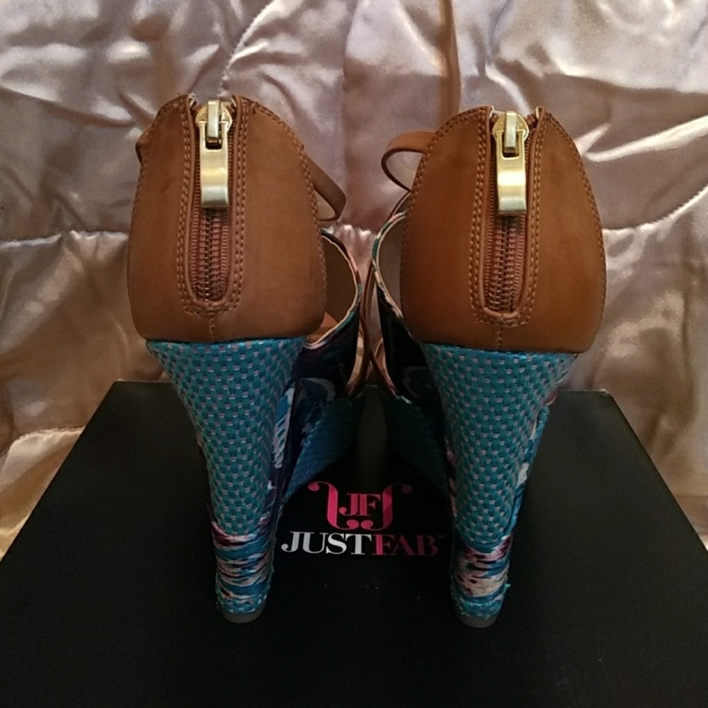 Just Fab Multi color shoes - Picture 4 of 4