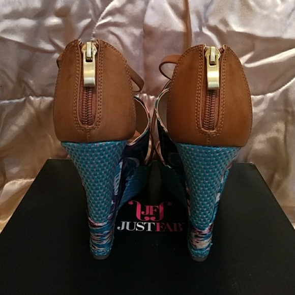 Just Fab Multi color shoes - Picture 4 of 4