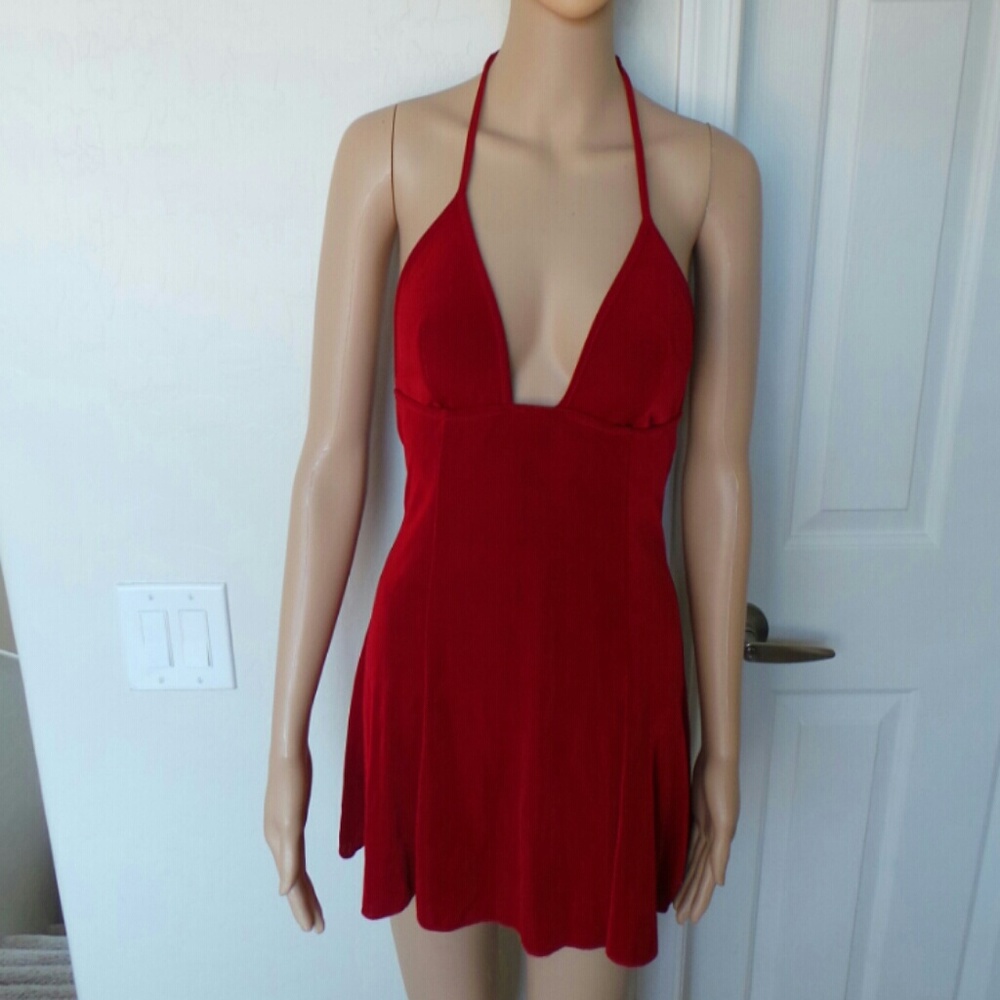 Red short dress