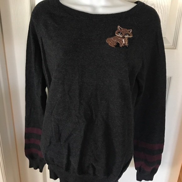 Sweater - Picture 1 of 3