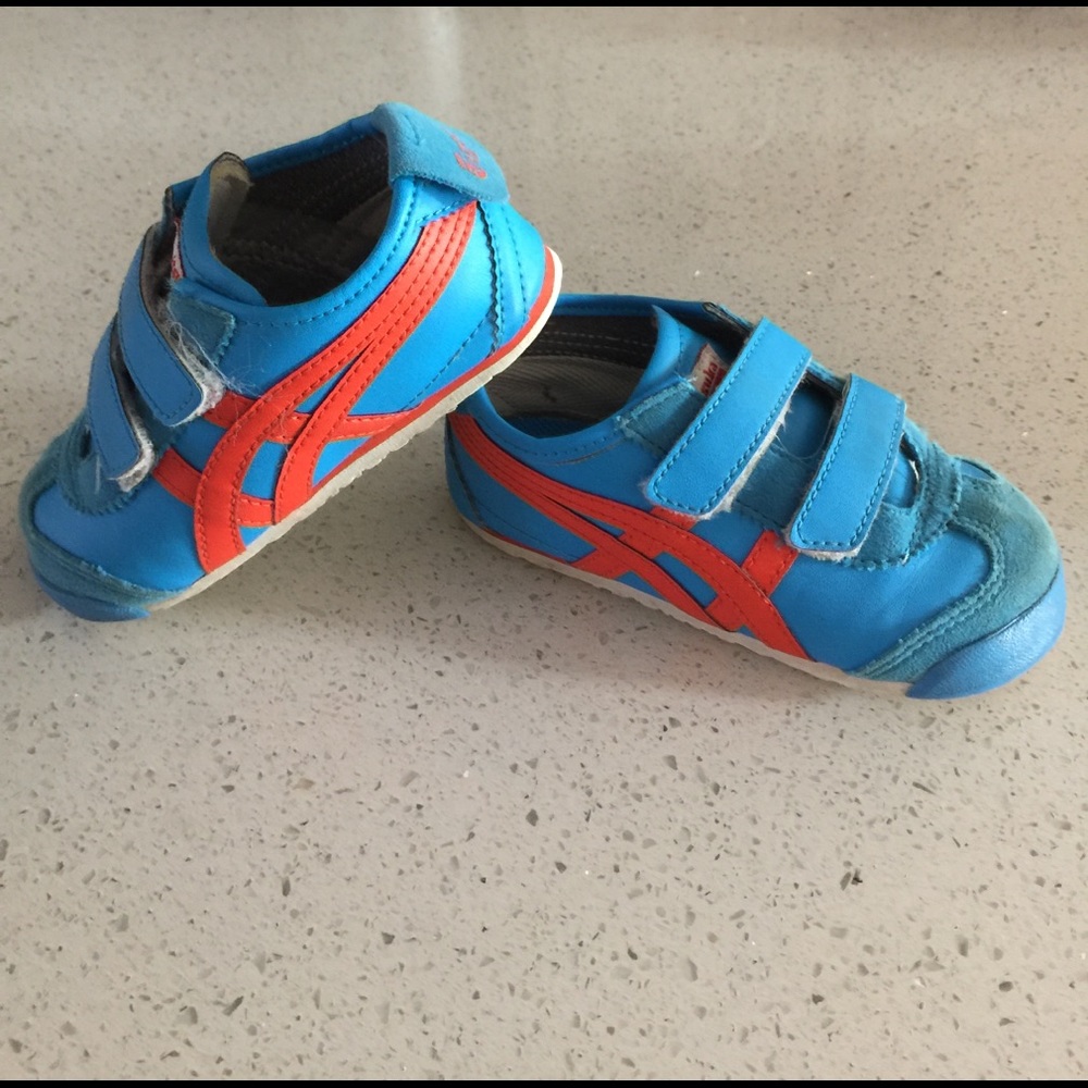 Size7 Tiger shoes