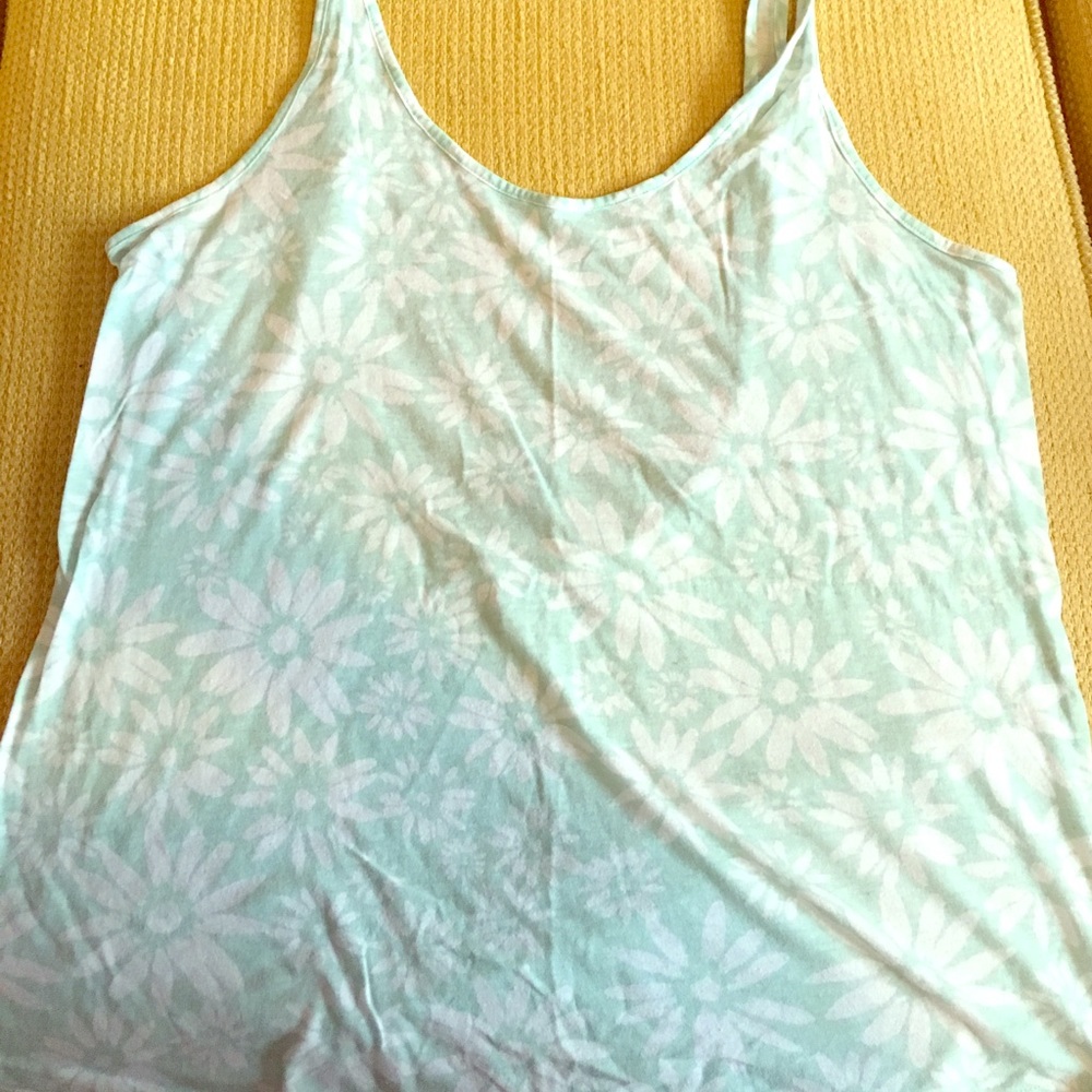 VS Pink low-back tank