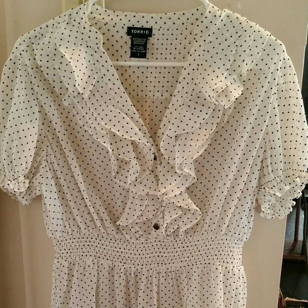 Torrid Cream/Black Polka Dots Sz 0 (L)