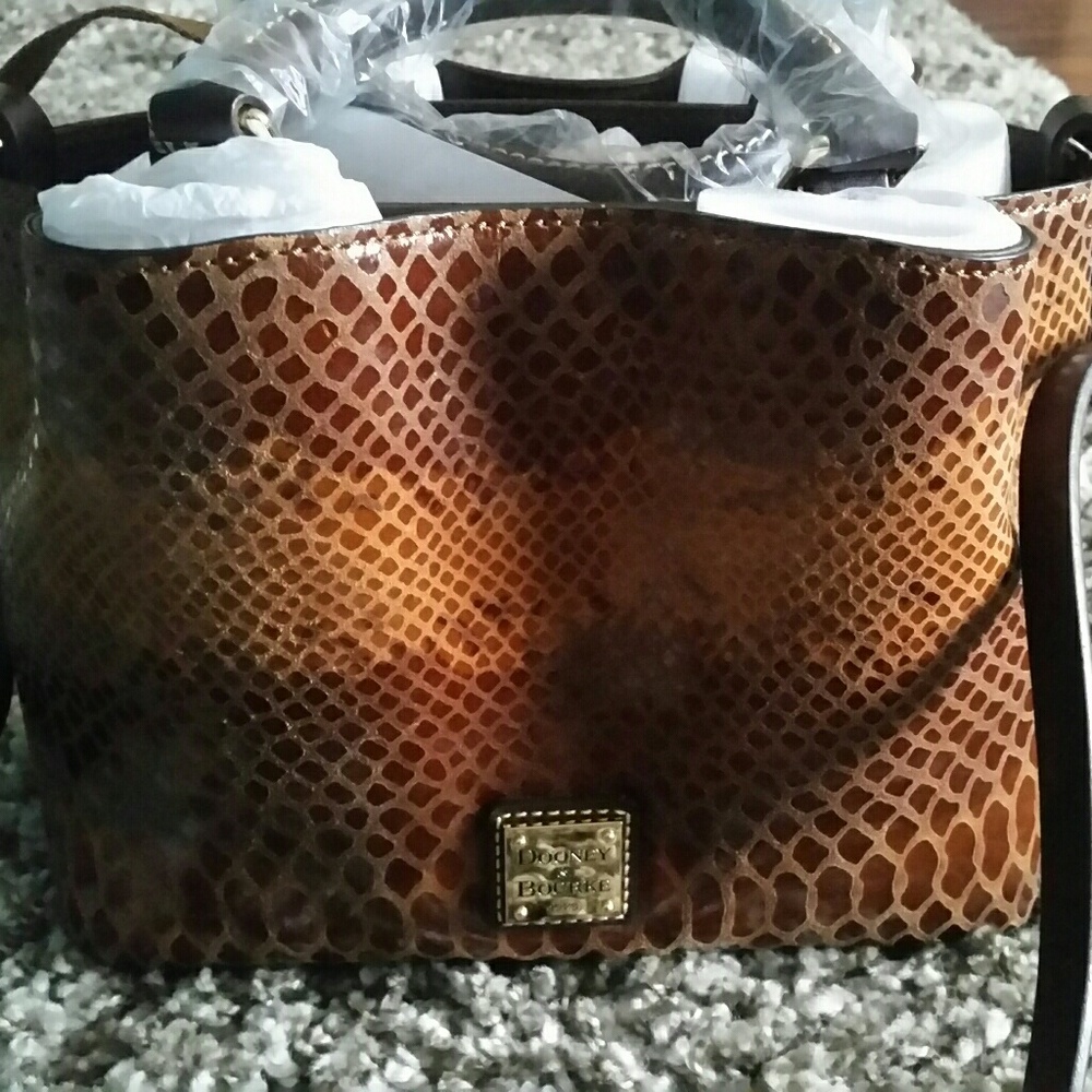 Dooney and Bourke mini Burlow