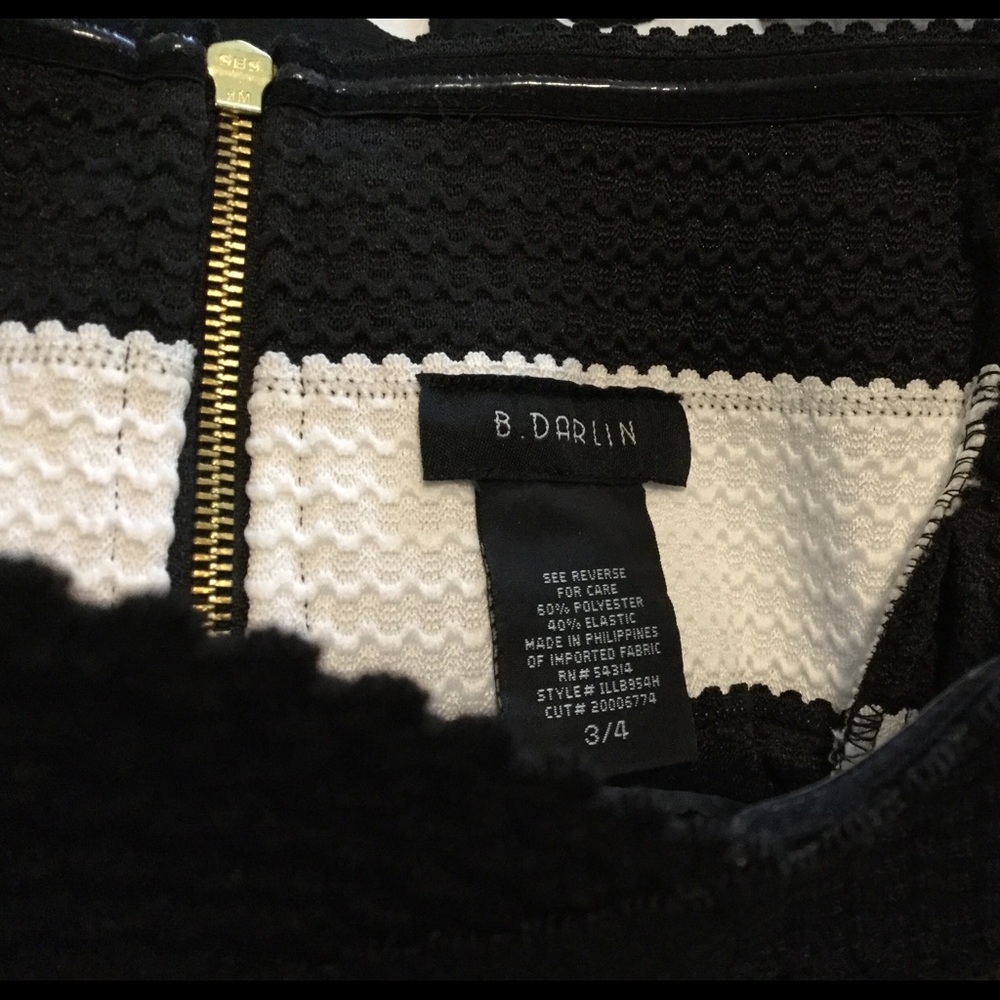 B. Darlin Stripe Textured Dress - Picture 4 of 6