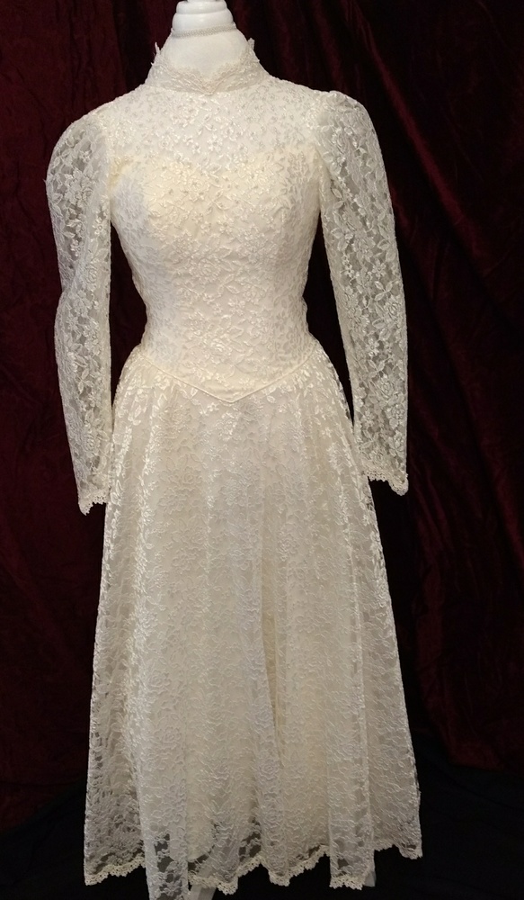 Vintage 1970s wedding gown