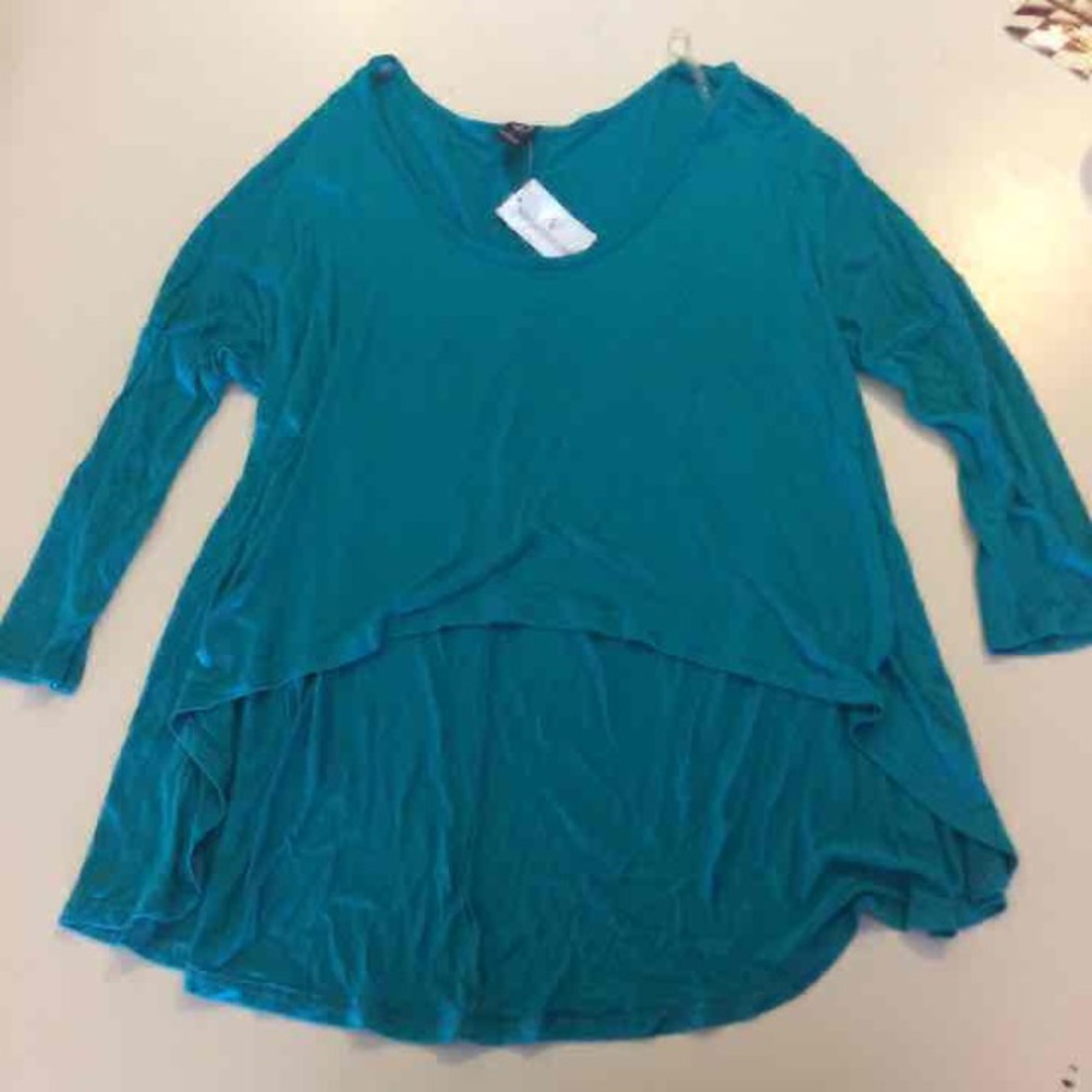 Woman’s Windsor Teal High Low Top Shirt Top Blouse NWT