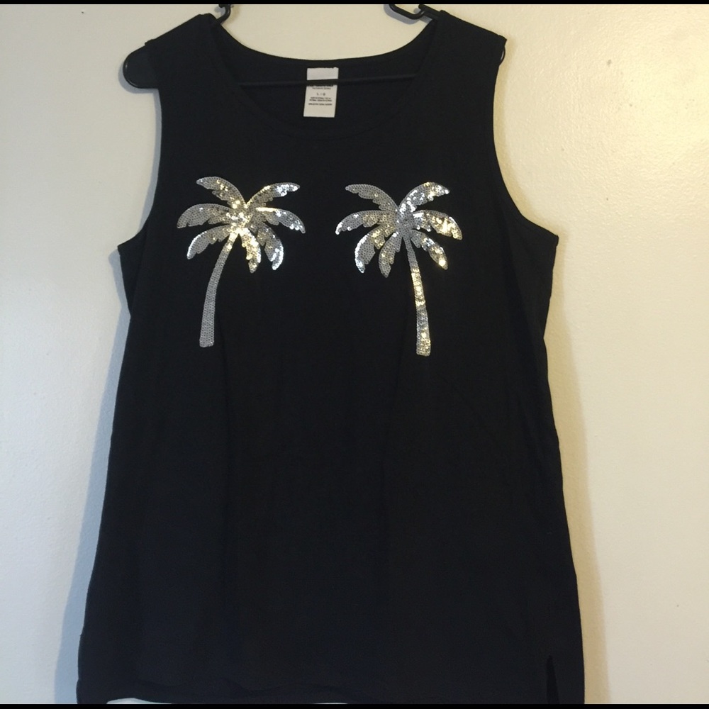 PInk tank top with palm trees