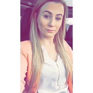Meet your Posher, Lea