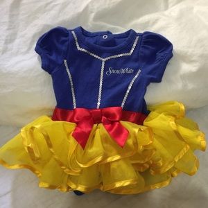 Newborn Snow White costume