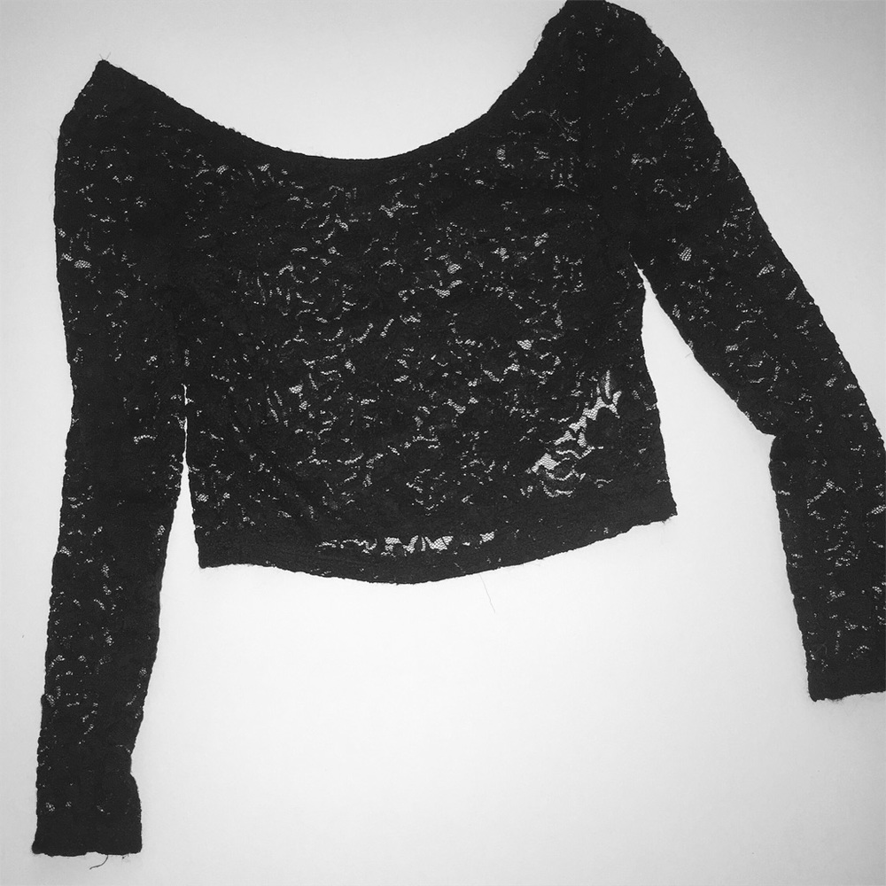 Black Lace Crop