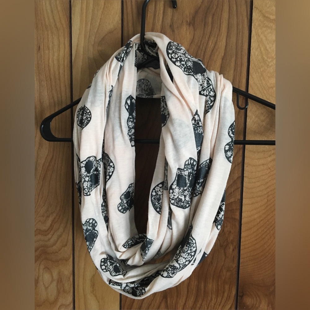 Cute Infinity Scarf