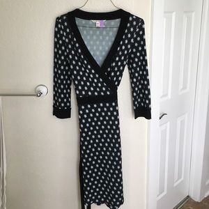 DVF wrap dress! Perfect condition, flattering on