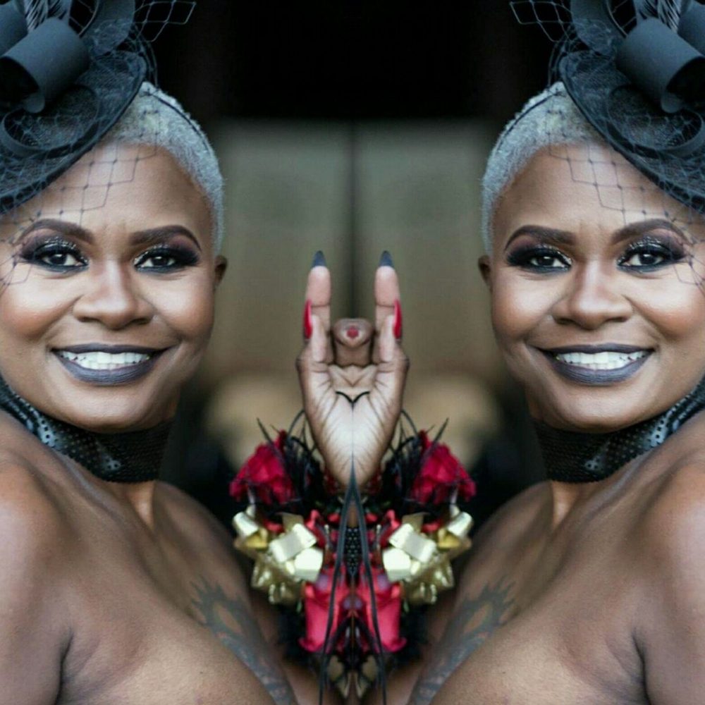 Meet your Posher, Nita