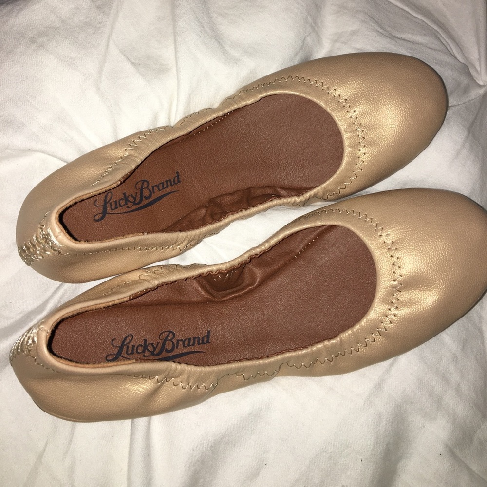 Lucky Brand Flats SIZE 6