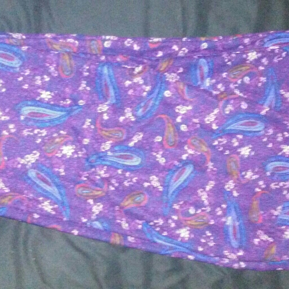 OS purple paisley leggings